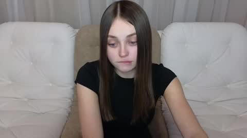 Snapshot of baby_emmaa chatting on February 27, 11:37 pm Baby emmaa online show from February 27, 11:37 pm