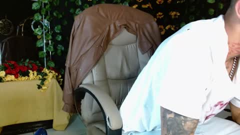 OF GxoXabs online show from December 1, 10:01 pm