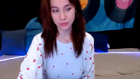 baby_kitte online show from December 24, 4:11 am
