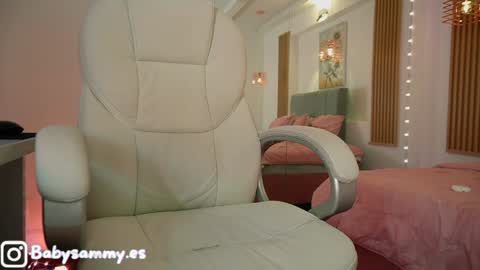 Snapshot of baby_sammyy chatting on September 13, 8:44 pm Baby Sammyy online show from September 13, 8:44 pm