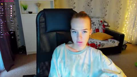Snapshot of babyfoxyy chatting on February 27, 3:29 am maddy online show from February 27, 3:29 am