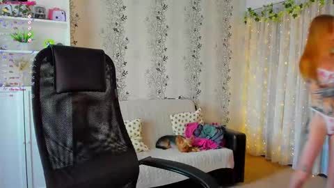 Snapshot of babyfoxyy chatting on September 19, 11:58 am maddy online show from September 19, 11:58 am