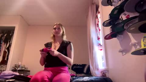Snapshot of babykay1116 chatting on January 9, 7:18 pm babykay1116 online show from January 9, 7:18 pm