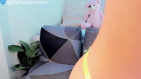 babysabrinaxx online show from February 17, 3:25 am