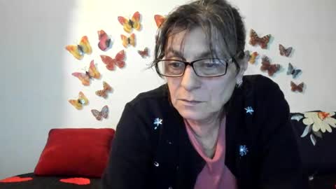 Snapshot of badgg chatting on January 24, 3:34 pm Gina online show from January 24, 3:34 pm
