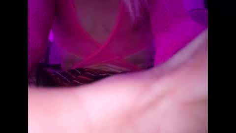 Necktorcollecter online show from September 24, 7:59 am