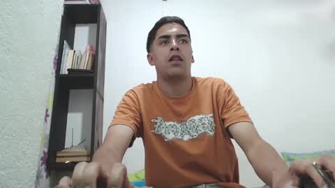 Juan Help us reach 100 likes online show from January 15, 6:51 pm