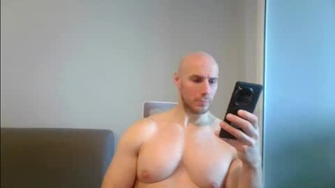 baldyboyy online show from February 2, 3:32 am
