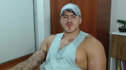 Snapshot of baltazardupont chatting on February 27, 2:35 am Andres - online show from February 27, 2:35 am