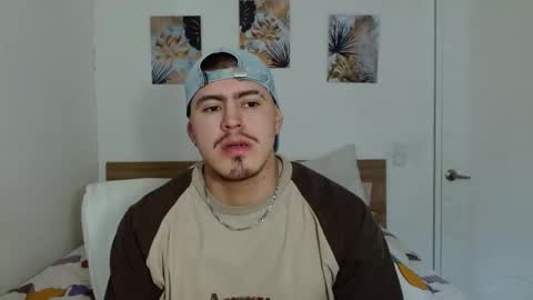 Snapshot of baltazardupont chatting on January 8, 2:46 pm Andres - online show from January 8, 2:46 pm