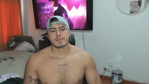 Snapshot of baltazardupont chatting on September 13, 12:40 pm Andres - online show from September 13, 12:40 pm