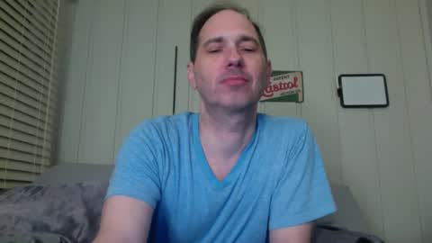 Snapshot of banksysmash chatting on December 7, 5:21 am Jay online show from December 7, 5:21 am