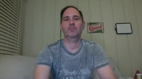 Snapshot of banksysmash chatting on December 18, 2:10 am Jay online show from December 18, 2:10 am