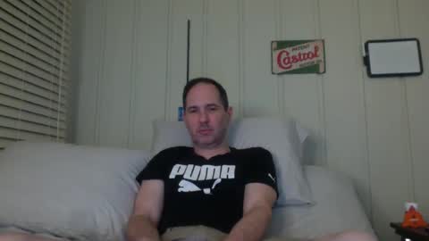 Snapshot of banksysmash chatting on December 17, 1:50 am Jay online show from December 17, 1:50 am