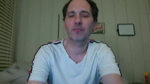 Snapshot of banksysmash chatting on March 9, 2:18 am Jay online show from March 9, 2:18 am