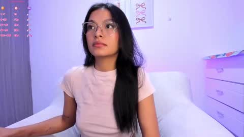 Snapshot of barbie_brunette3 chatting on January 10, 2:04 am independet model online show from January 10, 2:04 am