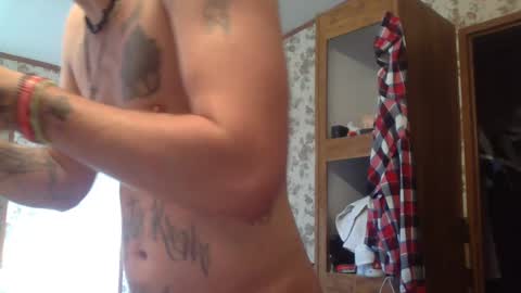 Snapshot of battlewolfxx chatting on December 6, 7:28 pm battlewolfxx online show from December 6, 7:28 pm
