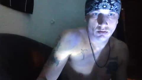 Snapshot of battlewolfxx chatting on January 25, 5:18 am battlewolfxx online show from January 25, 5:18 am