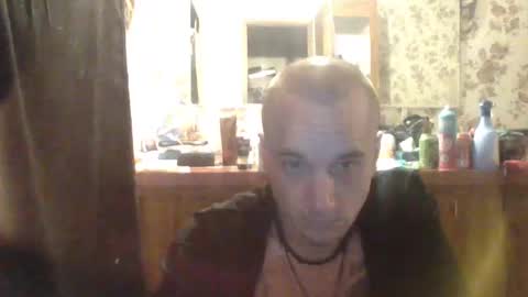 Snapshot of battlewolfxx chatting on December 19, 11:03 pm battlewolfxx online show from December 19, 11:03 pm