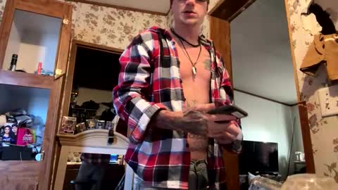 Snapshot of battlewolfxx chatting on January 4, 9:31 pm battlewolfxx online show from January 4, 9:31 pm