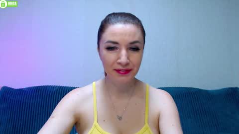 Snapshot of bb__bonami_ chatting on February 18, 2:27 pm bb__bonami_ online show from February 18, 2:27 pm