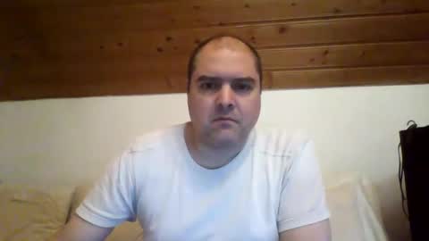 bear037 online show from January 2, 1:49 am