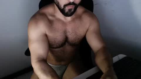 Snapshot of beard_top_guy chatting on September 16, 9:40 pm Beard Guy online show from September 16, 9:40 pm