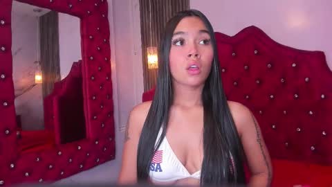 Snapshot of beautiful_mia21 chatting on September 11, 11:44 am Mia online show from September 11, 11:44 am