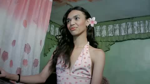 Snapshot of beautyhotasia123 chatting on December 29, 6:27 pm beautyhotasia123 online show from December 29, 6:27 pm