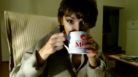 Raluca online show from December 7, 5:37 pm