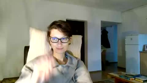 Raluca online show from December 8, 2:09 pm