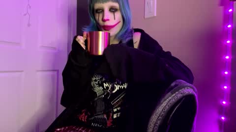 Snapshot of beckytheclown chatting on December 22, 12:28 am Beckytheclown online show from December 22, 12:28 am