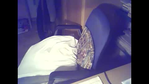 Snapshot of bekklove1 chatting on February 21, 2:06 am bekklove1 online show from February 21, 2:06 am
