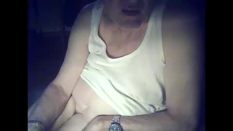 Snapshot of bekklove1 chatting on September 12, 3:47 pm bekklove1 online show from September 12, 3:47 pm