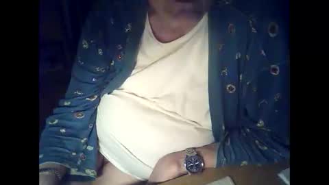 Snapshot of bekklove1 chatting on March 12, 2:41 am bekklove1 online show from March 12, 2:41 am