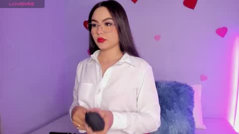 BELLA online show from February 24, 7:41 pm