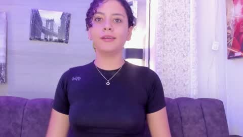 Snapshot of bella_rose7 chatting on September 16, 12:40 pm BELLA online show from September 16, 12:40 pm