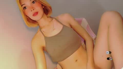 Snapshot of bella_tara chatting on February 21, 2:17 am Bella online show from February 21, 2:17 am