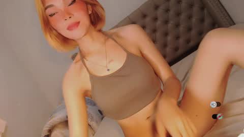 Snapshot of bella_tara chatting on January 30, 8:10 pm Bella online show from January 30, 8:10 pm