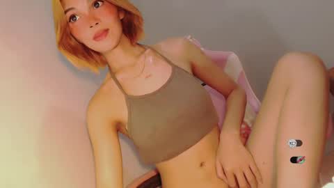 Snapshot of bella_tara chatting on February 22, 6:28 am Bella online show from February 22, 6:28 am
