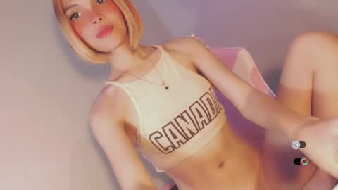 Snapshot of bella_tara chatting on December 28, 4:30 am Bella online show from December 28, 4:30 am