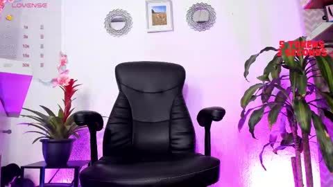 Bella online show from February 12, 11:51 pm