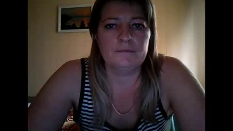 bellalove335 online show from December 10, 10:38 am