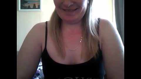 bellalove335 online show from February 23, 11:44 am