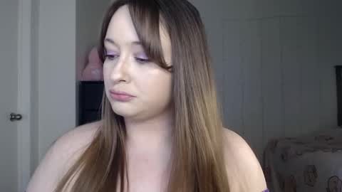 Snapshot of bellamonroee chatting on February 28, 5:37 am Bella Monroe online show from February 28, 5:37 am
