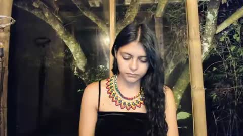Snapshot of bellezacosmica chatting on December 11, 2:41 am bellezacosmica online show from December 11, 2:41 am