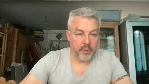 Snapshot of berg_boy chatting on February 6, 11:31 am Martin online show from February 6, 11:31 am