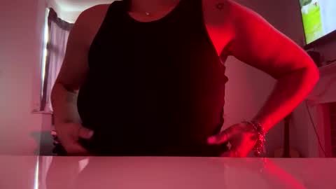 Snapshot of betty199175798 chatting on September 18, 2:32 pm betty199175798 online show from September 18, 2:32 pm