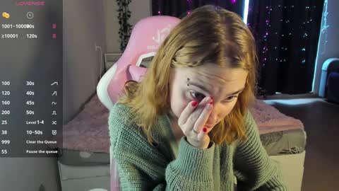 Snapshot of betty_witchy chatting on January 7, 5:33 am Dory make me happier online show from January 7, 5:33 am