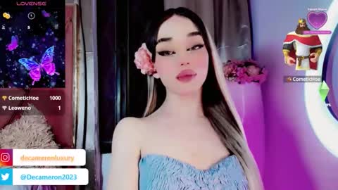 Snapshot of beybe_crystal chatting on September 19, 10:19 am beybe_crystal online show from September 19, 10:19 am